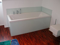 Badewannenverkleidung
