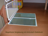 Begehbares Glas